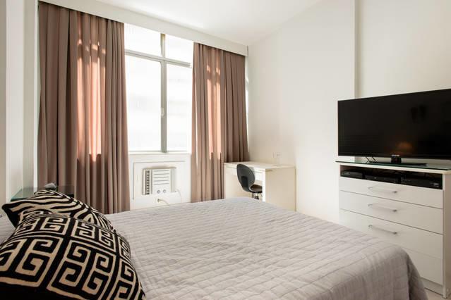Apartamento Apto Copacabana - Silencioso Na Quadra Da 613 *